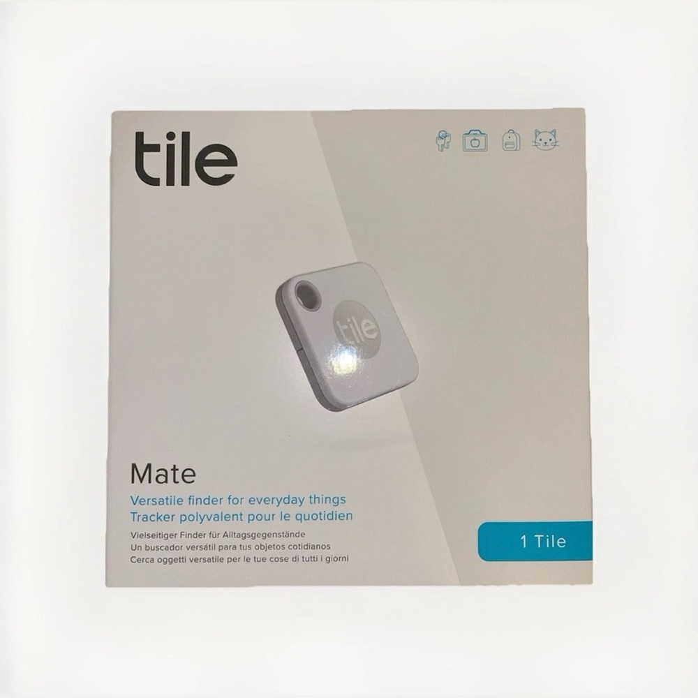 NWT Tile Mate. 1 Tile Mate in white color. Tile tracker